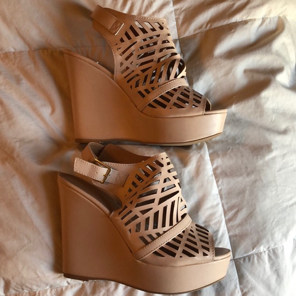 Tan heals - Picture 3 of 5